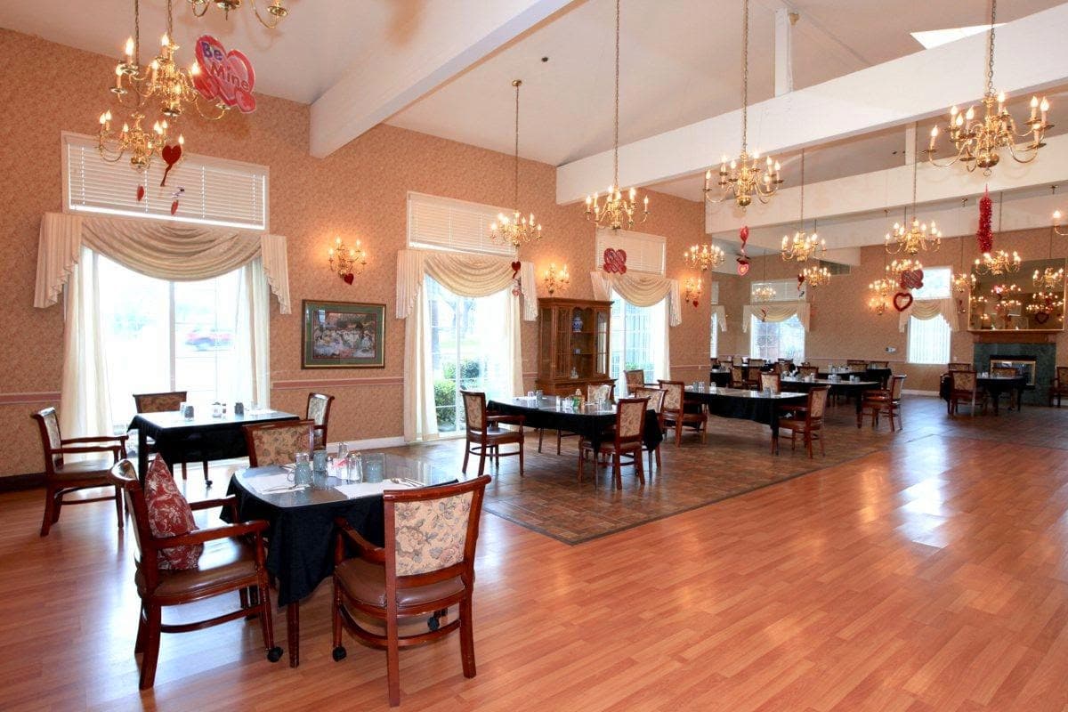 Montclair Royale Senior Living photo 2