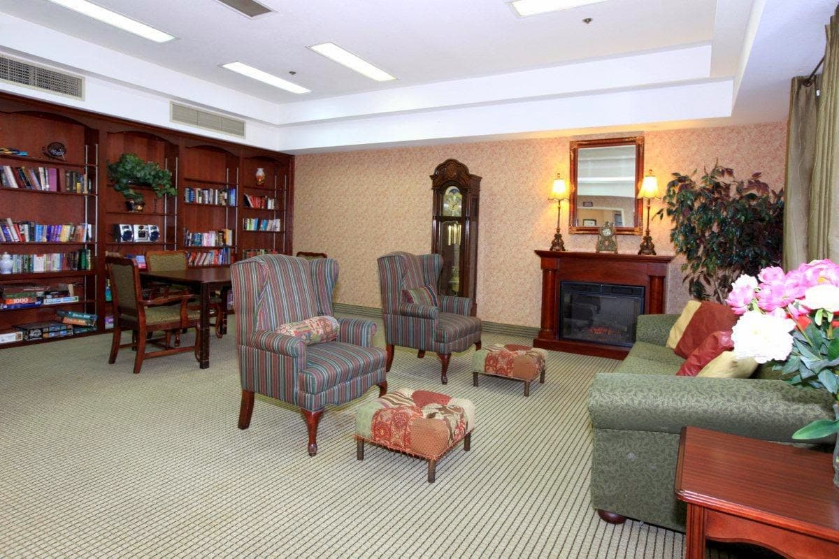 Montclair Royale Senior Living photo 3