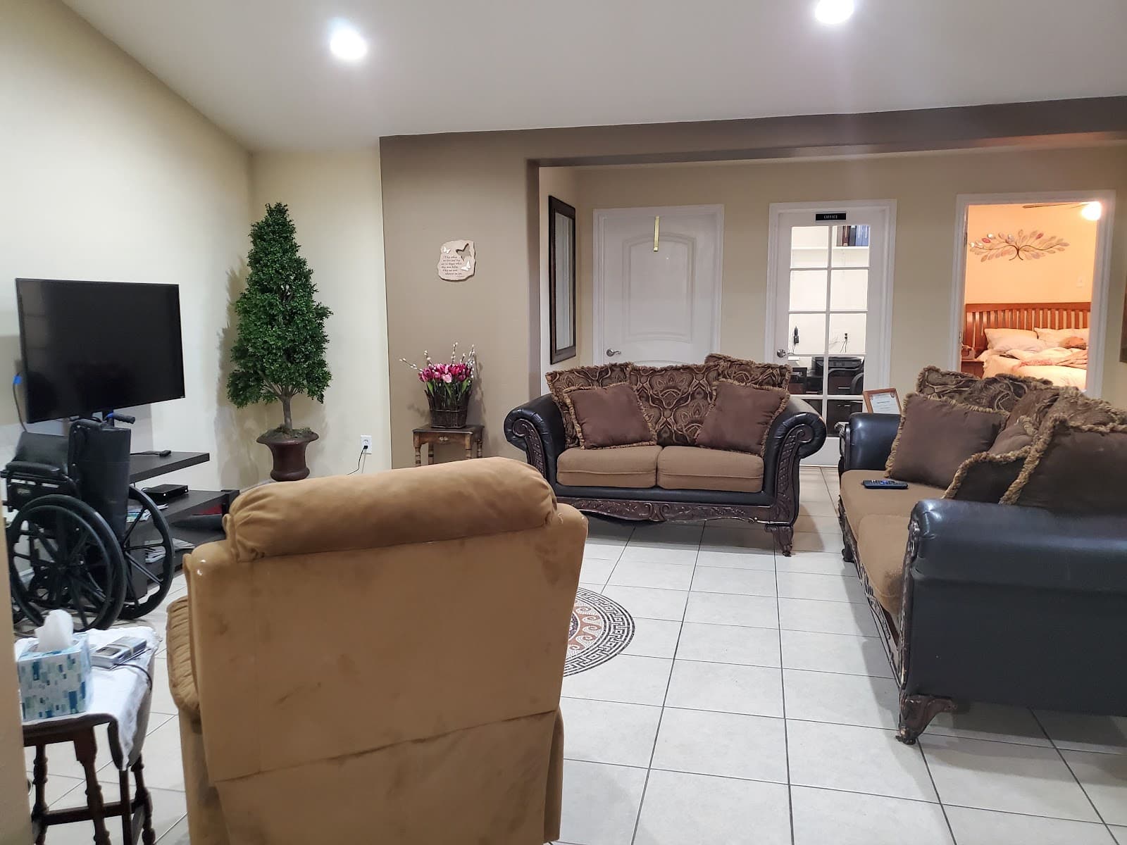 Desert Horizon Residential Care photo 4