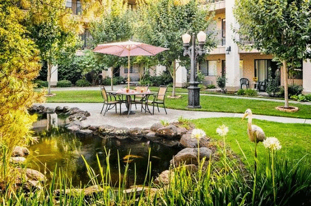 Atria Carmichael Oaks photo 2