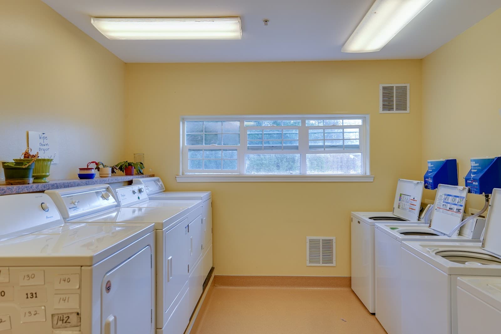 Sequoia Springs Senior Living Community photo 4