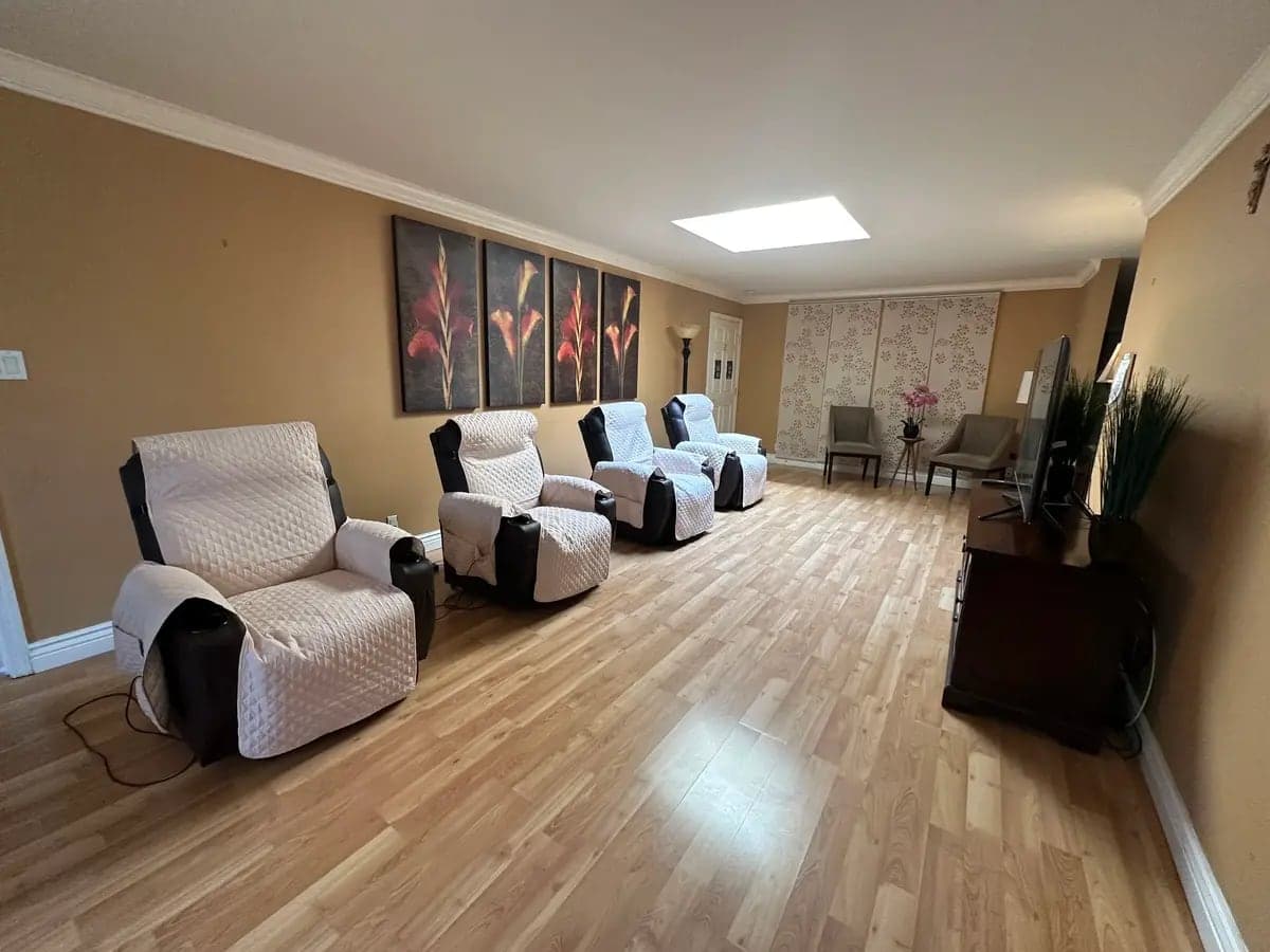 Immaculate Home At Withers photo 2