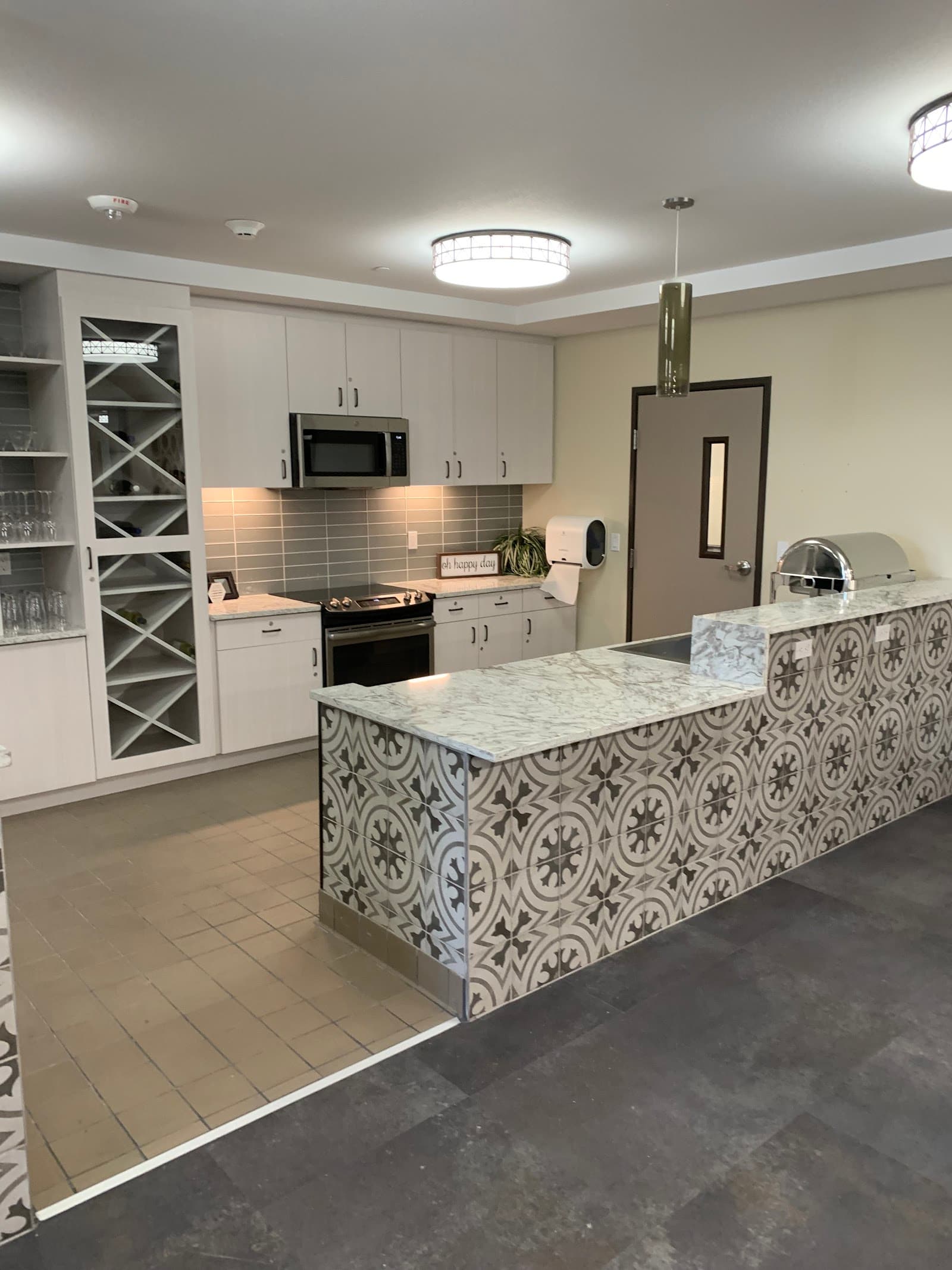 Hilltop Springs Senior Living photo 3