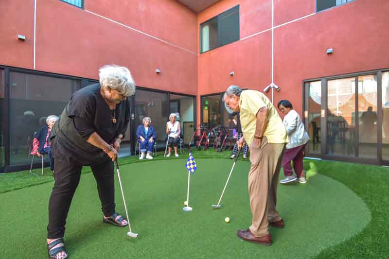 Avantgarde Senior Living Of Tarzana photo 2