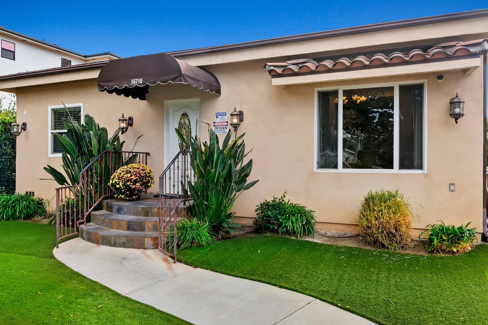 Elegant Senior Living Encino photo 3